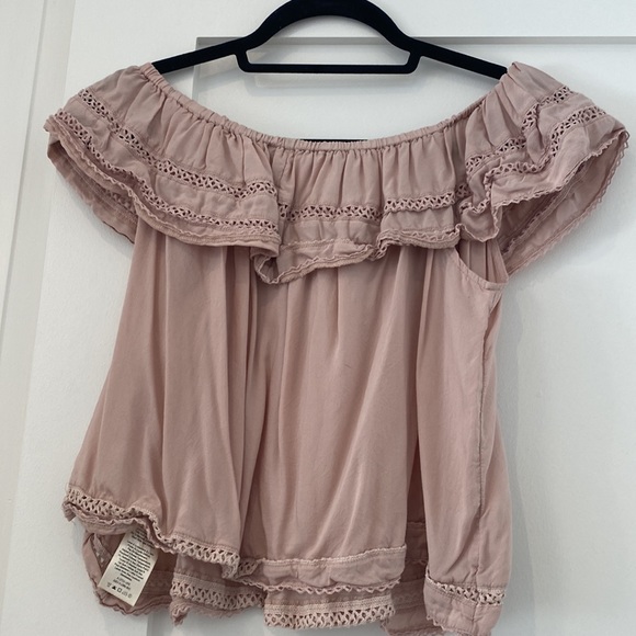 Wilfred off the shoulder crochet top in blush - Picture 3 of 9